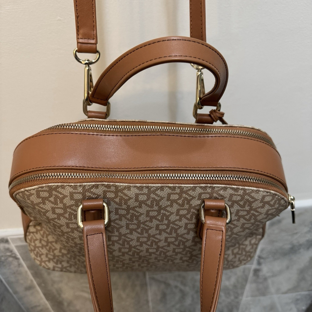 DKNY Heritage Coated Logo Satchel Crossbody Brown Cream w/ Hang Tag EUC - Picture 6 of 8